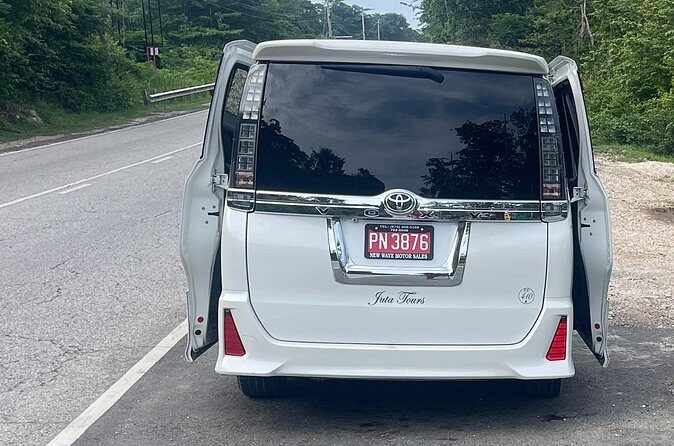 Airport Pickup, Dropoff to any Resort or Airbnb in Montego Bay - How Long It Takes, Real-World Delays, and Meeting Your Driver