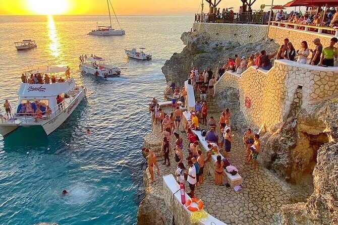 Bamboo Rafting and Rick's Café Experience from Montego Bay - Rick’s Café in Negril: cliff views, reggae, and sunset timing