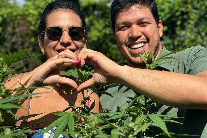 Bird Sanctuary and animal farm Day Tour - Garden strolls, trees, herbs, and that “plant knowledge” feeling