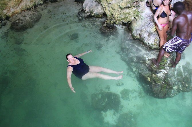 Blue Hole Mineral Spring plus Weed Farm Combo Tour with Transportation - Blue Hole Mineral Spring: Natural Mineral Pool + Real Jump Options