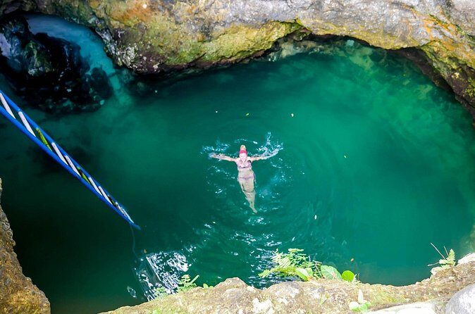 Blue Hole Mineral Spring, Ricks Cafe, 7 Mile Beach and Shopping Private Tour - Stop 4: Times Square Mall for a Secure Shopping Break