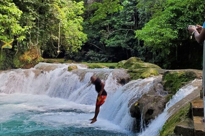 Blue Hole Waterfall Tour from Montego Bay - Sevilla la Nueva and Santa Gloria: Where Columbus Tied Himself to Jamaica
