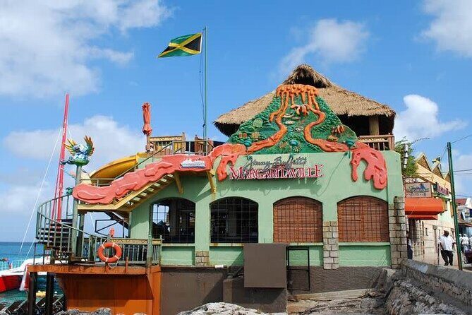 Margaritaville Hip-Strip and Great River Rafting Private Tour - Great River Bamboo Rafting at Lethe: the 30-foot ride vibe