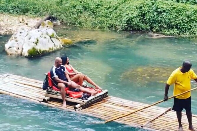 Martha Brae Rafting from Montego Bay - PPP - Entering Trelawny: Montego Bay transfer with air-conditioned comfort