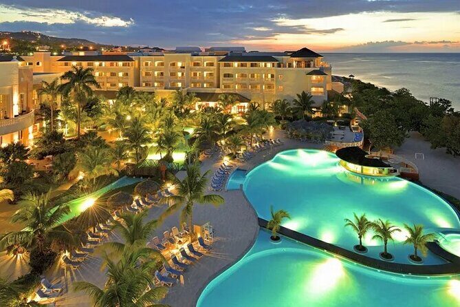 Montego Bay Airport Ja MBJ to Hotels in Montego Bay or Falmouth - Quick Stops on the Way: Practical Breaks Without Turning It Into a Tour