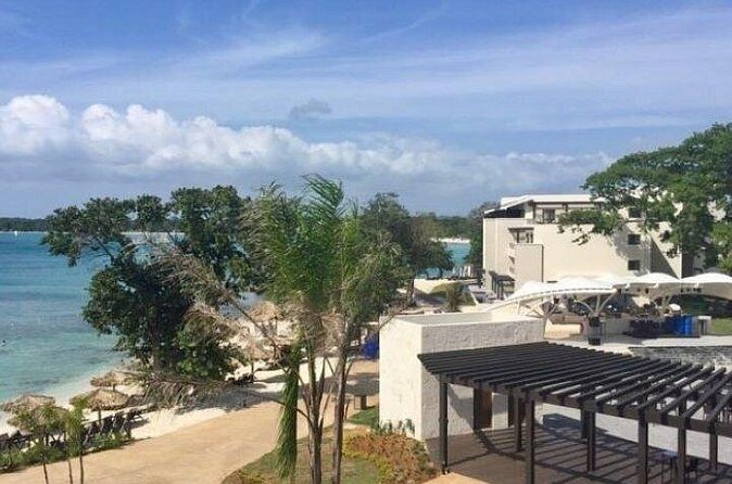 Montego Bay Airport to Royalton/Hideaway Negril Private Transfer - Pricing: $55 per person and what you’re actually buying