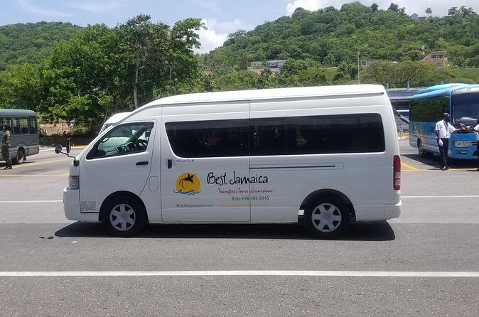 Montego Bay Airport Transfers to Hilton Rose Hall - A real detail worth noting: the driver named Clifton