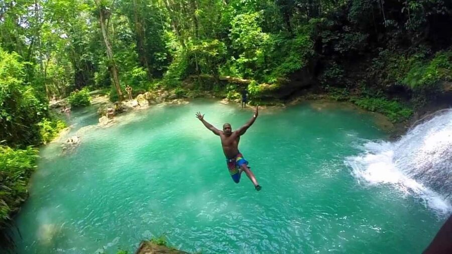 Montego Bay: Blue Hole, Dunn’s River, and Reggae Hill Tour - Blue Hole First: The Swim Portion You’ll Remember