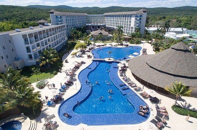 Montego Bay Hotels Private Airport Transfer - Duration Matters: The 5–15 Minute Promise