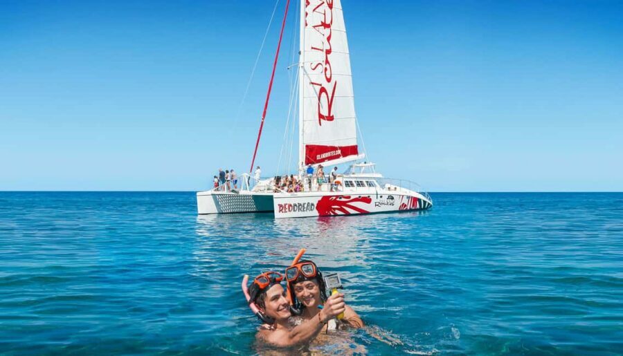 Montego Bay: Reggae Catamaran 18+ Cruise with Open Bar - Board the Catamaran: What You’ll Feel in the First 20 Minutes