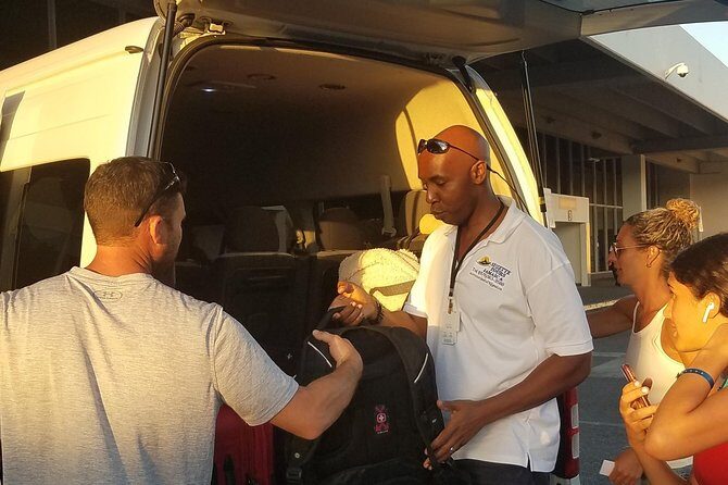 Montego Bay Round Trip Airport Transfers - Covered Areas: Montego Bay, Negril, and Beyond