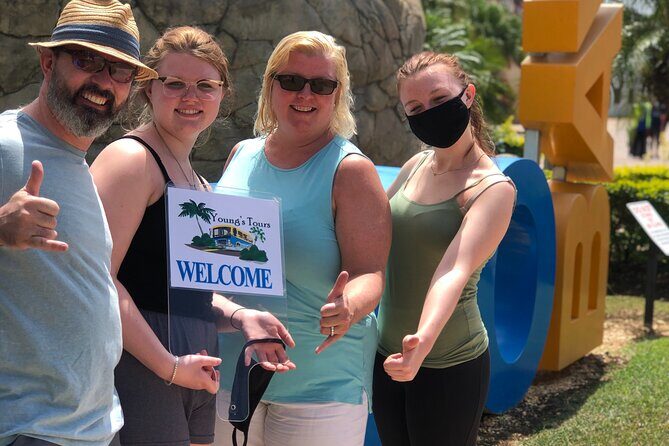 Montego Bay Roundtrip Luxury Transfer with Lounge Access - Meet-and-Greet + Fast-Track: The Part You Should Watch Closely
