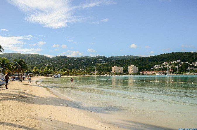 Montego Bay Sightseeing and Shopping Tour - Craft Market at the Hip Strip: where browsing turns into meaningful souvenirs