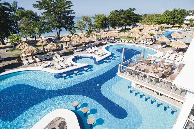 Negril Hotels Private Airport Transfer - Should You Book It, or Take Your Chances?