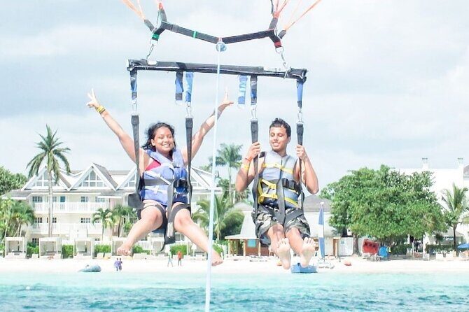 Parasailing, Blue Hole Mineral Spring, Seven Mile Beach - What the day looks like in real life: timing and flow