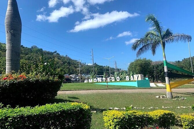 Private Airport Pickup and drop off in Jamaica - How the Drive Works (And Why Shopping Stops Can Be a Big Deal)