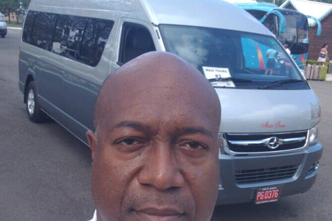 Private Airport Transfer in Montego Bay - Finding Your Driver at Sangster International Airport (Name Sign, Photo, No Hunting)