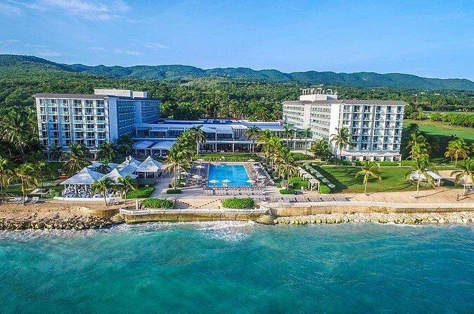 Private Airport Transfer to Dreams Rose Hall Resort - Who Should Book This Private Airport Transfer?