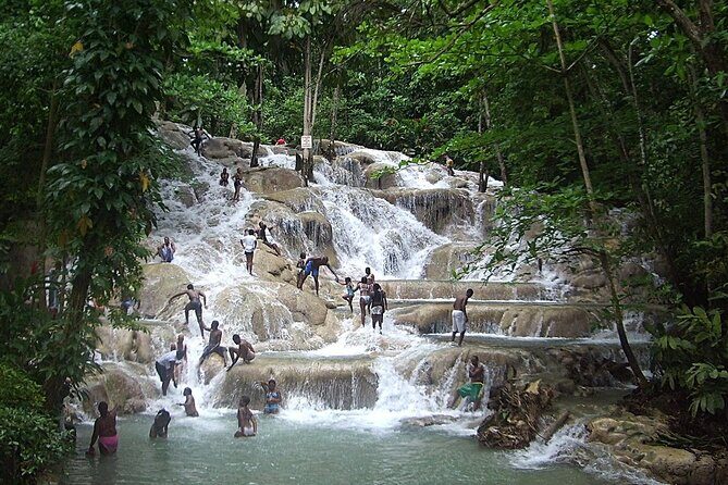 Private Dunns River Falls and Blue Hole from Montego Bay Tour - Why This Private Dunn’s River and Blue Hole Day Works