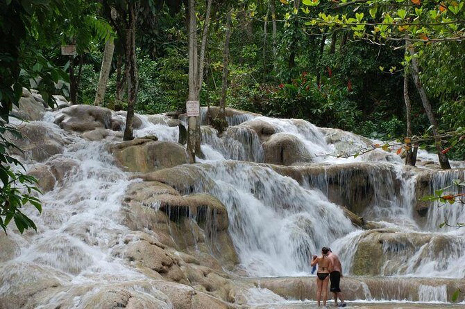 [PRIVATE] Dunn's River Falls, Blue Hole & Secret Falls w/Entrance - Dunn’s River Falls: The Climb, the Park, and the Crowd Factor