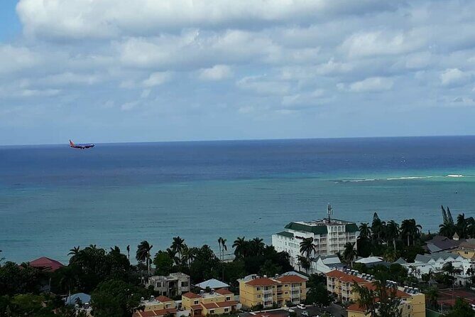 [PRIVATE] Montego Bay Highlights Tour - Getting Started: 10:00 Pickup and a Private Ride