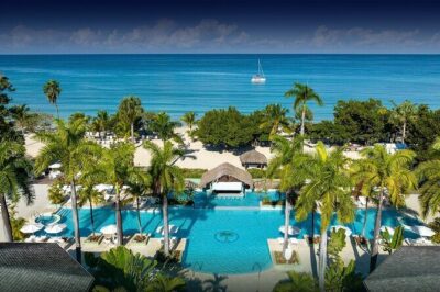 Private Montego Bay Jamaica Airport Transfer to Hotels in Negril - The Ride Along Jamaica’s North Coast Highway (75–90 Minutes)
