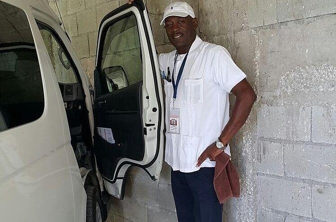 Private One-Way and Roundtrip Airport Transfer to Montego Bay Hotels - Should you book this Montego Bay airport transfer?