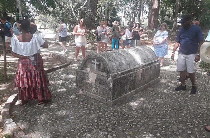 Private Rose Hall Great House Tour from Montego Bay - Gift shop reality check and how to avoid getting stuck in lines