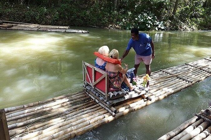 Private Round-trip Shuttle to Martha Brae from Montego Bay - What to pack for the rafting day you’re pairing with this transfer