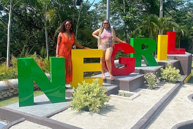 Ricks Cafe and Negril Seven Miles Beach Irie Tour - Seven Mile Beach Hour: Swimming, Walking, and Shade Reality