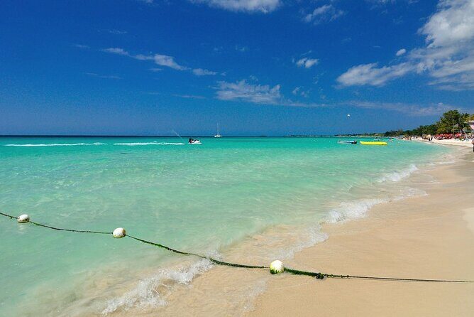 Ricks Cafe & Negril Highlights From Montego Bay - Stop 3: Time Square and the Negril Craft Market for Souvenirs That Feel Like Part of the Day