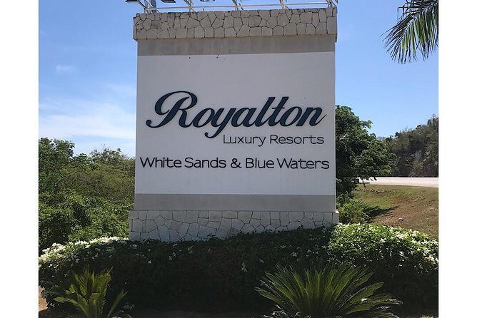Royalton Hotel & RIU Aquarelle-Private Roundtrip Airport Transfer - Price and value: $100 per person for private convenience