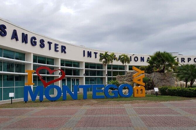VIP Luxury Montego Bay Airport Transfer to Montego Bay/ Falmouth - Flight Tracking That Actually Helps When Plans Change